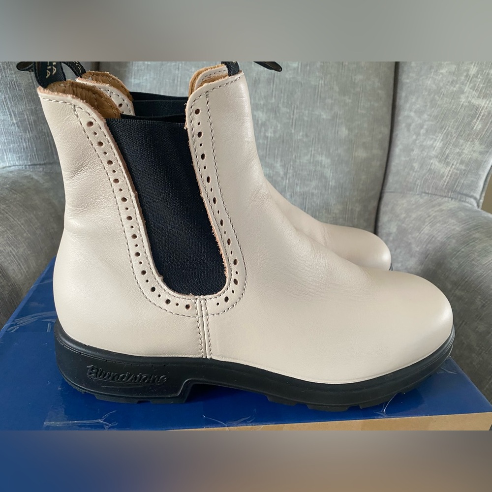Blundstone womens  Boots size 7/10